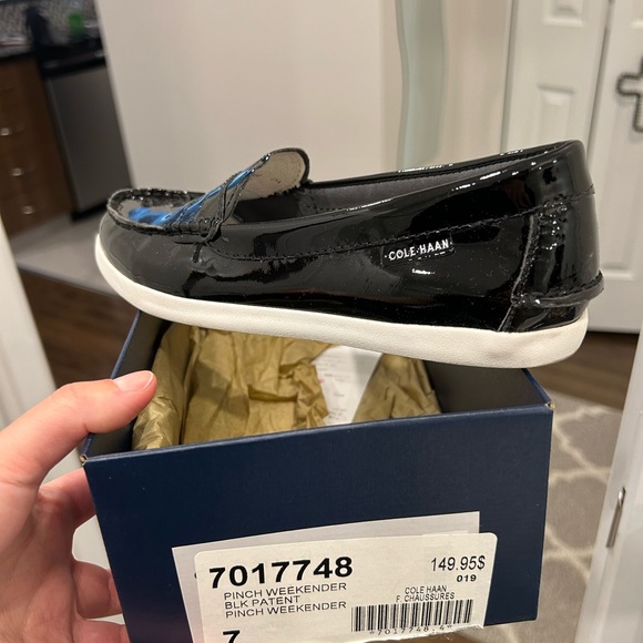 Cole Hann flats - Picture 2 of 4